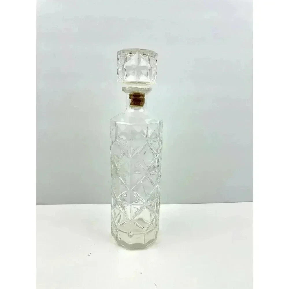 VTG Cut Glass‎ Decanter Liquor Wine Bottle Diamond Pattern 11.5